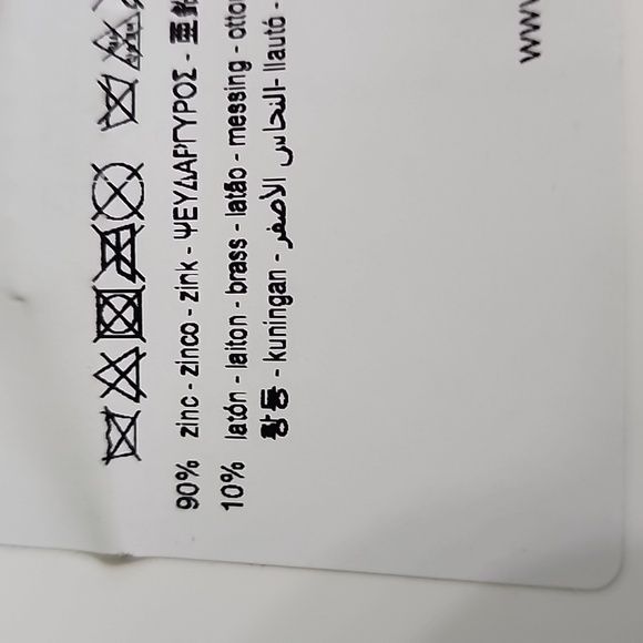 ZARA Leaf Necklace - Picture 11 of 11